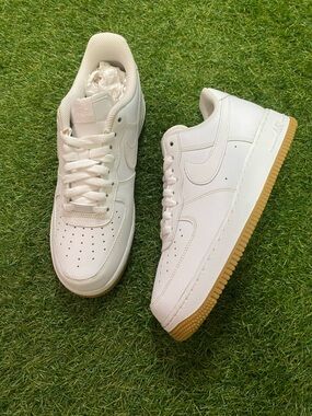 Nike White Low-Top Sneakers with Gum Outsole